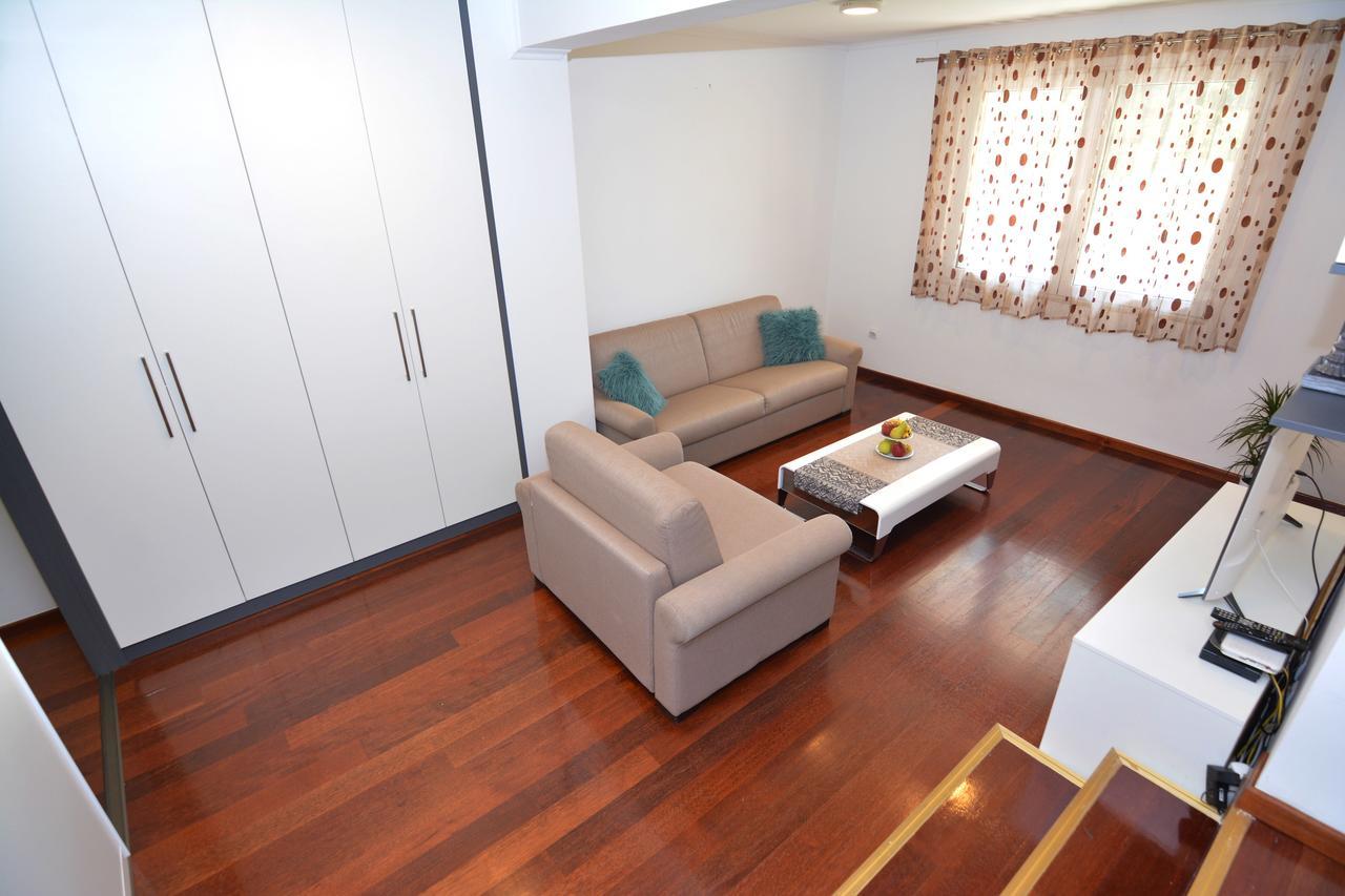 Tropicoco Apartments Tivat Eksteriør billede