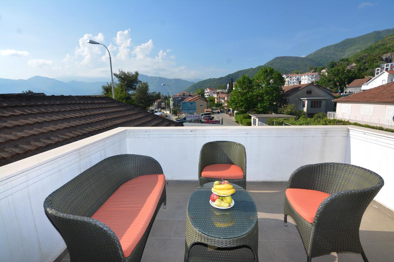 Tropicoco Apartments Tivat Eksteriør billede