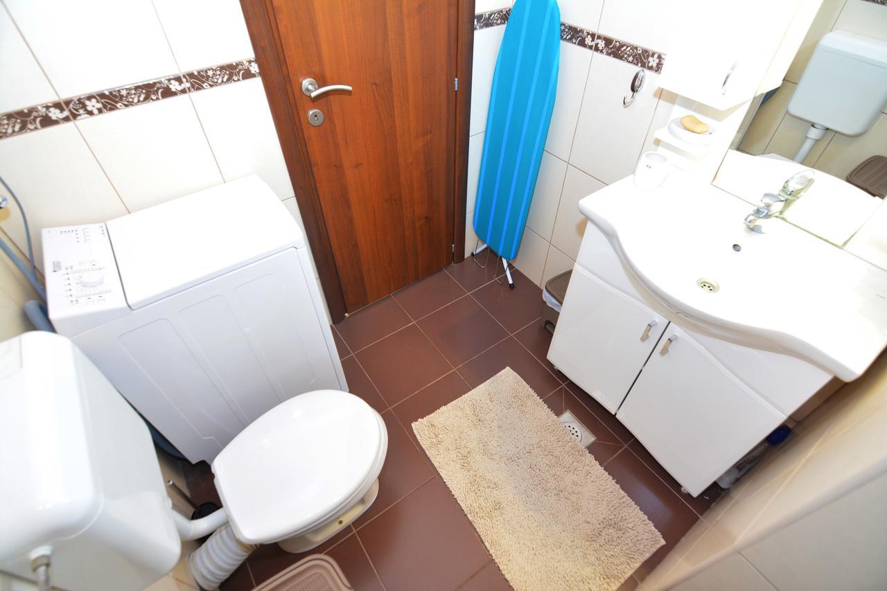 Tropicoco Apartments Tivat Eksteriør billede