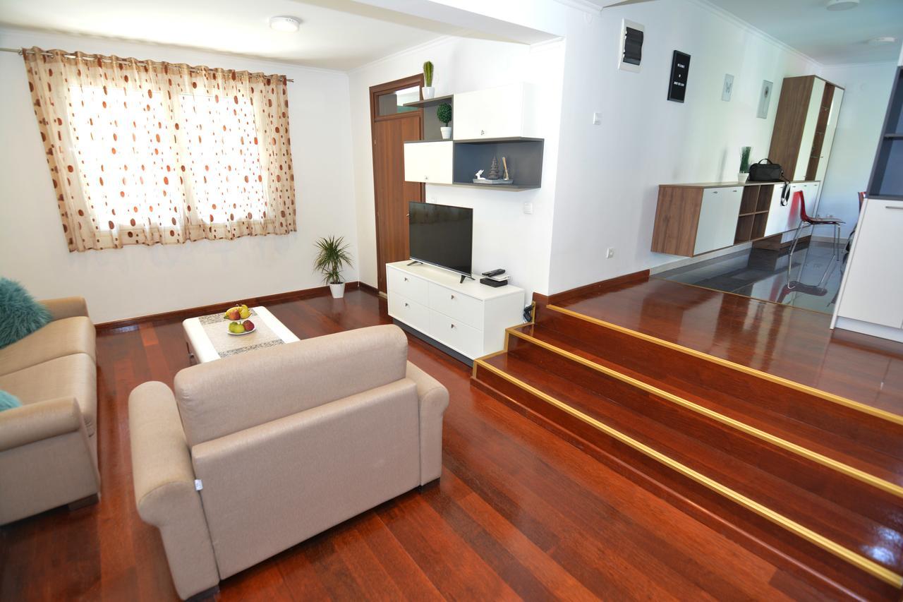 Tropicoco Apartments Tivat Eksteriør billede