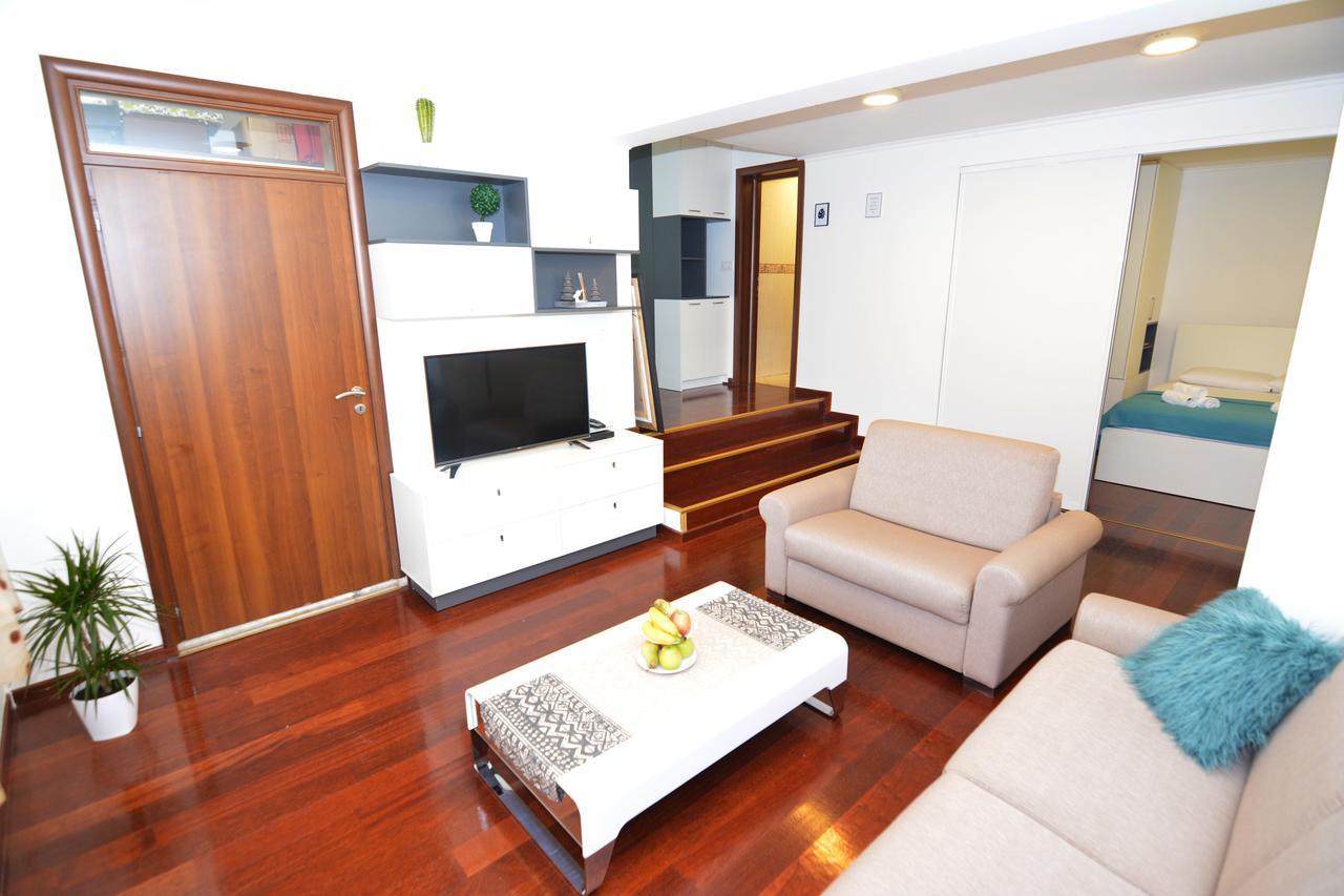 Tropicoco Apartments Tivat Eksteriør billede